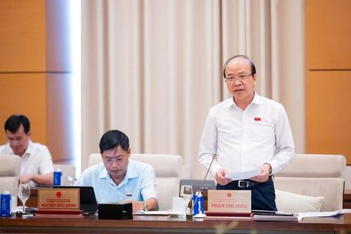 Chủ nhiệm Ủy ban Pháp luật và Tư pháp Phan Chí Hiếu (Ảnh: Media Quốc hội).