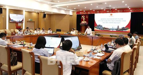 Họp Hội đồng thẩm định liên ngành đối với Đề án đề nghị công nhận tỉnh Bắc Ninh đạt tiêu chí đô thị loại I. Ảnh: Thu Hằng/Bnews/vnanet.vn