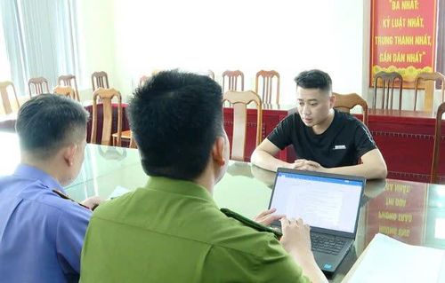 Đối tượng Hoàng Trọng Nguyên tại cơ quan công an. Ảnh: Công an Lạng Sơn