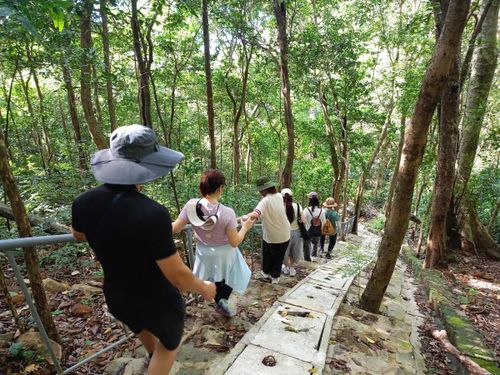 Địa phương đang ưu tiên mô hình phát triển du lịch gắn với bảo tồn thiên nhiên. Ảnh: Vườn quốc gia Côn Đảo