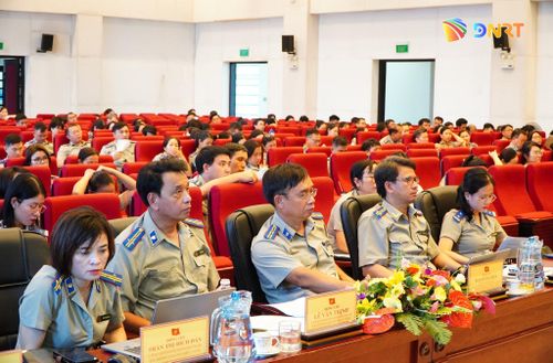 Đại biểu tham dự hội nghị. Ảnh: VINH ANH