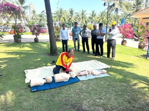 Để nâng cao chất lượng chuyên môn, nghiệp vụ, Ban quản lý Bán Đảo Sơn Trà và các bãi biển du lịch Đà Nẵng thường xuyên tổ chức các đợt tập huấn, kỹ năng, nghiệp vụ.