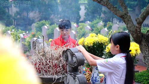 Bồi đắp tình yêu nước cho thế hệ trẻ qua các hoạt động tri ân, đền ơn đáp nghĩa.