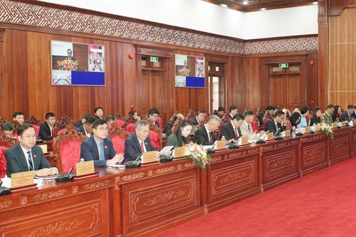 Các đồng chí trong Ban Thường vụ Tỉnh ủy và đại biểu dự khai mạc Kỳ họp thứ năm, HĐND tỉnh Lâm Đồng khóa XI, nhiệm kỳ 2026 - 2031