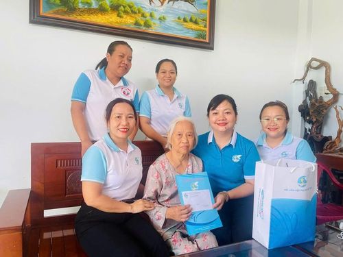  Hội LHPN thành phố tổ chức các hoạt động tri ân nhân kỷ niệm ngày Thương binh liệt sĩ 27/7