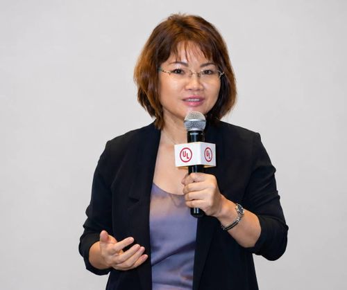 Theo bà Phan Thu Hằng, các cam kết xanh đơn thuần không còn đủ. Dự án phải chứng minh được hiệu quả bằng những kết quả có thể đo lường và kiểm chứng. Ảnh: VGBC