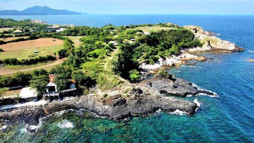Di tích quốc gia đặc biệt Gành Đá Đĩa.
