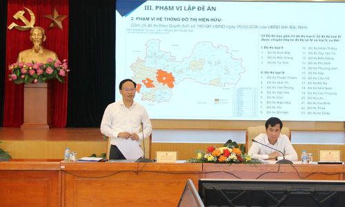 Ông Phạm Văn Thịnh, Phó Chủ tịch UBND tỉnh Bắc Ninh giải trình và tiếp thu ý kiến đóng góp của các thành viên Hội đồng thẩm định.