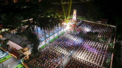 Không khí linh thiêng của Nghĩa trang Liệt sĩ Yên Viên trong buổi lễ. Ảnh: Nguyễn Sơn