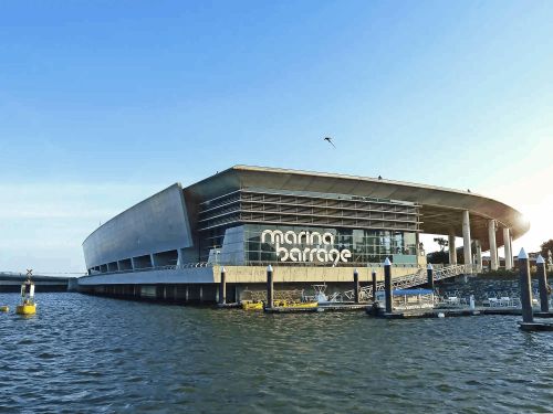Marina Barrage không chỉ ngăn lũ mà còn trở thành điểm du lịch hấp dẫn với nhiều tiện ích của thành phố. Ảnh: Chính phủ Singapore