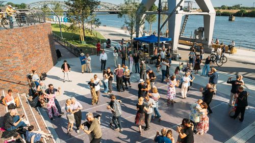 HafenCity dành nhiều không gian cho phát triển văn hóa công cộng. Ảnh hafencity.com