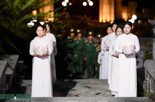 Cầu truyền hình diễn ra trong không khí trang nghiêm, xúc động, khắc họa hành trình tri ân các anh hùng liệt sĩ. Đồng thời, tôn vinh lực lượng đang ngày đêm tìm kiếm, quy tập, xác định danh tính hài cốt liệt sĩ.