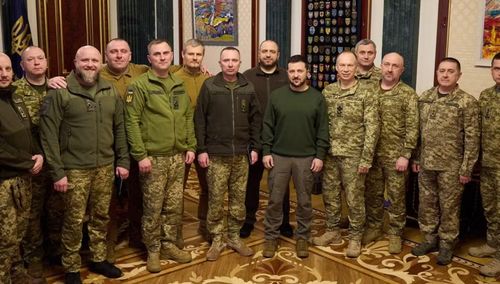 Trong bối cảnh Ukraine đối mặt tình trạng thiếu quân, nhiều ý kiến cho rằng việc nâng cao hiệu quả tổ chức, huấn luyện và giảm tham nhũng sẽ có ý nghĩa quan trọng không kém việc bổ sung lực lượng.