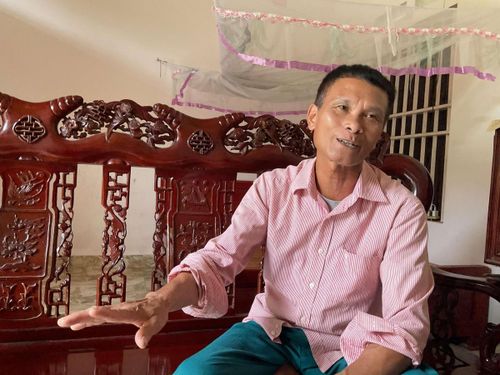 Người có uy tín Nguyễn Mạnh Thể được cấp ủy, HĐND xã Yên Lập và người dân xứ Mường thôn Thiện đặt niềm tin lớn dù đã 59 tuổi.
