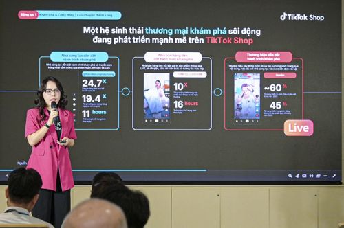  Bà Phương Lương, Giám đốc Thương mại Nhà bán hàng vừa và nhỏ của TikTok Shop chia sẻ tại sự kiện. Ảnh: BTC.