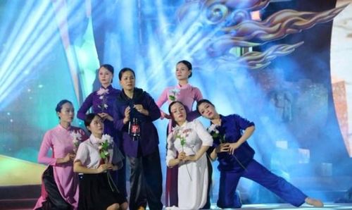 Đêm nghệ thuật – lan tỏa thông điệp “Uống nước nhớ nguồn