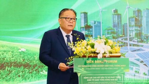 Phó Chủ tịch Thường trực Ủy ban nhân dân thành phố Đồng Nai Nguyễn Kim Long phát biểu tại diễn đàn.