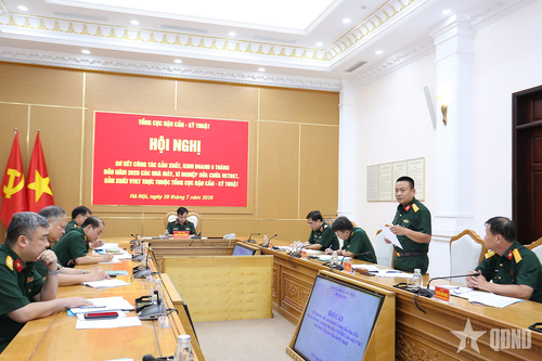  Đại tá Nguyễn An Cư, Phó cục trưởng Cục Kỹ thuật quân, binh chủng phát biểu ý kiến. 