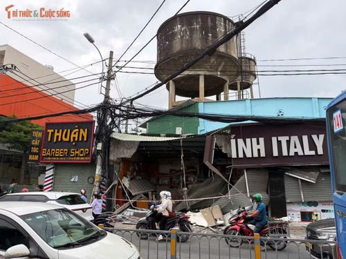 Cảnh tượng kinh hoàng sau vụ tai nạn.