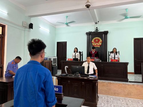 HĐXX tuyên án vụ án bác sĩ trộm cắp tài sản.