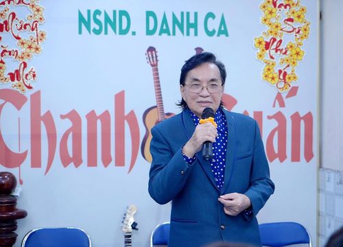 Thanh Tuấn thành lập trung tâm dạy ca vọng cổ mang tên mình, hoạt động tốt 4 năm nay. Ảnh: FBNV