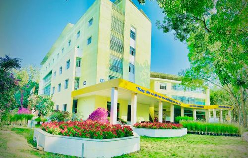 Tòa nhà quản trị tại Đại học Trà Vinh
