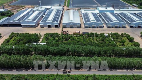 Hệ thống nhà máy sản xuất hiện đại tạo động lực phát triển công nghiệp, thu hút đầu tư và thúc đẩy tăng trưởng kinh tế của tỉnh Tây Ninh. Ảnh: Giang Phương - TTXVN