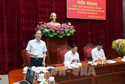 Chủ tịch UBND tỉnh Vĩnh Long Trần Trí Quang phát biểu tại hội nghị. Ảnh: Phạm Minh Tuấn-TTXVN