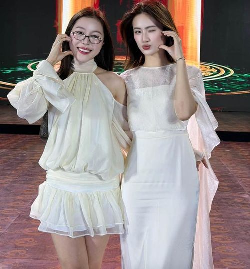 Ý Nhi đang dành thời gian tham gia các lịch trình công việc tại Việt Nam. Ảnh: FBNV