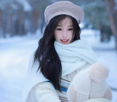 Sau hiệu ứng tích cực từ Vĩnh Dạ Tinh Hà, Ngu Thư Hân tiếp tục gây sốt với Suỵt, Quốc Vương Đang Ngủ Đông, bộ phim hiện đại lấy đề tài thể thao mùa đông, đóng cặp cùng Lâm Nhất. Vai diễn này tiếp tục khai thác hình tượng trẻ trung, giàu năng lượng và duy trì sức hút ở dòng phim ngôn tình hiện đại.