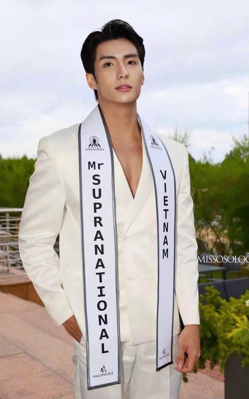 Hàn Việt rớt phần thi Top Model tại Nam vương Siêu quốc gia.