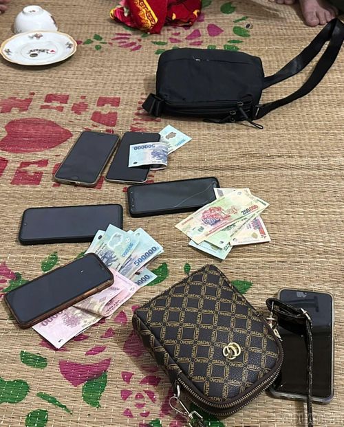 Tang vật thu giữ tại hiện trường.