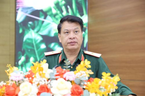 Thiếu tướng Đinh Hồng Tiếng, Chỉ huy trưởng Bộ Chỉ huy Quân sự tỉnh Lâm Đồng phát biểu tại hội nghị