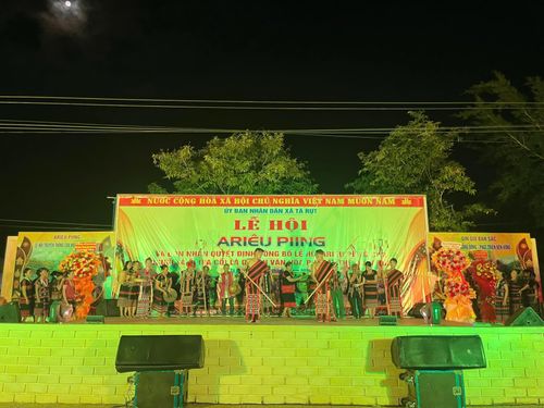 Một tiết mục văn nghệ tại chương trình - Ảnh: L.O