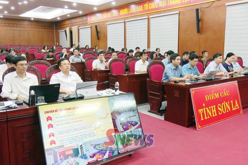 Các đại biểu dự Hội nghị.