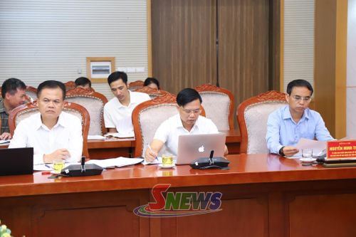 Các đại biểu dự cuộc làm việc.