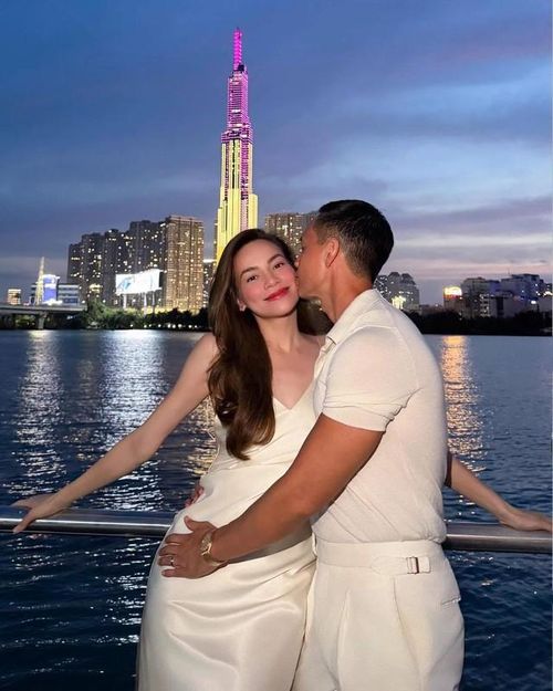 Sau nhiều năm gắn bó, Kim Lý và Hồ Ngọc Hà đã xây dựng được hình ảnh một gia đình hạnh phúc, nhận được nhiều sự yêu mến từ khán giả.