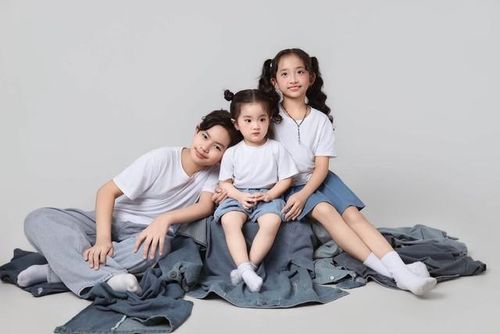 Khánh Thi từng hài hước khoe con và cho biết có lẽ cô phải tính chuyện “tuyển con dâu” từ bây giờ khi Kubi mới 10 tuổi nhưng đã cao tới 1,56m. Theo nữ kiện tướng dancesport, Kubi là cậu bé hòa đồng, thích giao lưu, thân thiện, yêu nhảy múa và đặc biệt rất mê ăn uống.