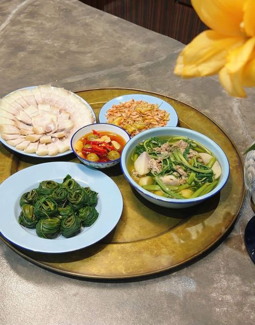 Mâm cơm mùa hè của Phương Oanh