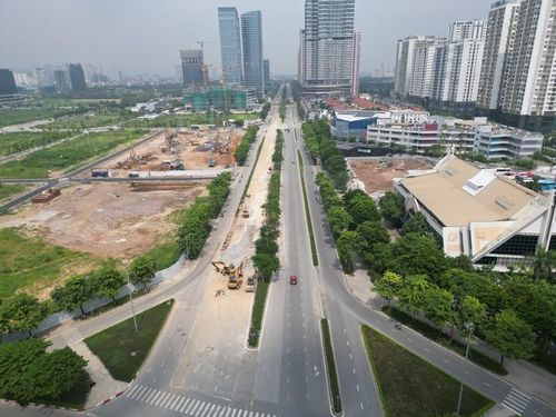 Ngoài khu vực đường Võ Chí Công, TP cũng đang thi công hệ thống thoát nước trên đường Hoàng Minh Thảo.