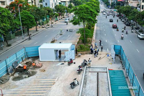 Khu điều hành được lắp đặt tại công trường. Ảnh: T.Anh