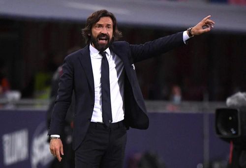  Sự hỗn loạn ở thượng tầng cho thấy vấn đề của "Azzurri" không chỉ nằm ở chiếc ghế HLV trưởng. 