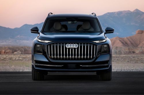 Theo một số nguồn tin, Audi Q9 vẫn được phát triển trên nền tảng Premium Platform Combustion (PPC). Xe có kích thước tổng thể 5,31 x 2,21 x 1,81 m, trục cơ sở đạt 3,14 m.