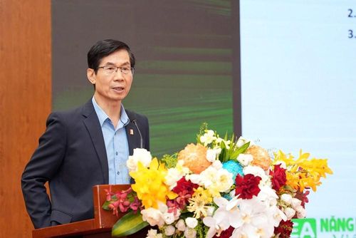 PGS. Phạm Hoàng Lương, Giảng viên cao cấp Đại học Bách Khoa Hà Nội, Phó Chủ tịch VCEA chia sẻ tại diễn đàn