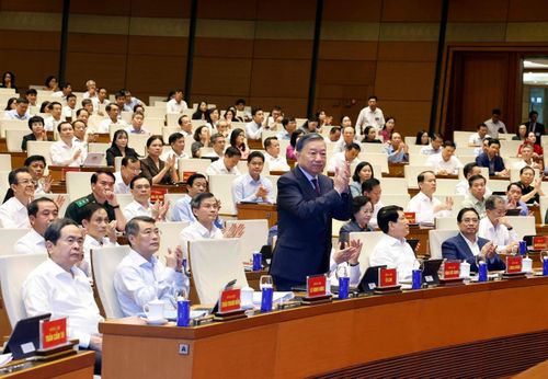 Tổng Bí thư, Chủ tịch nước Tô Lâm và các đại biểu dự hội nghị tại điểm cầu trung tâm - Hội trường Diên Hồng, Nhà Quốc hội (Hà Nội). Ảnh: Thống Nhất – TTXVN