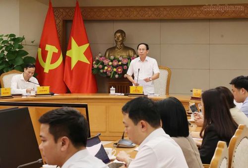Phó Thủ tướng Lê Tiến Châu chỉ đạo các nội dung tại cuộc họp - Ảnh: VGP/Thu Sa