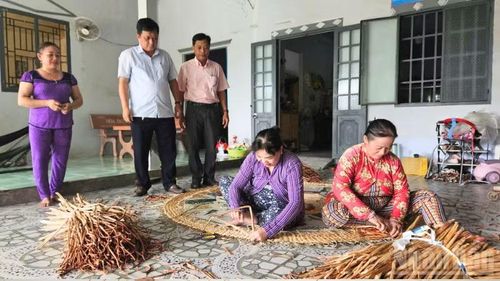 Hợp tác xã Thanh Tú, xã Vị Thủy tạo việc làm ổn định cho lao động nông thôn.