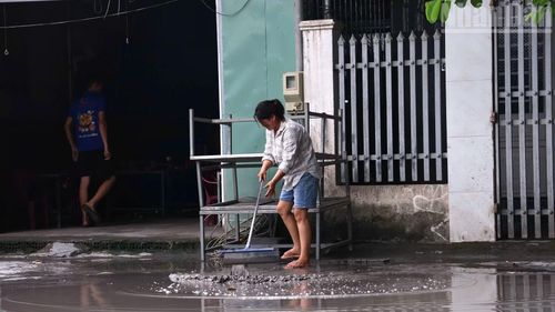 Trước thực trạng tuyến đường Bưng Môn hư hỏng nặng, Chủ tịch Ủy ban nhân dân phường Long Thành Lê Hoàng Sơn cho biết đã kiến nghị Ủy ban nhân dân thành phố Đồng Nai xem xét có ý kiến với Ban Quản lý dự án 85 (Bộ Xây dựng) để thực hiện khắc phục các tồn tại nêu trên.