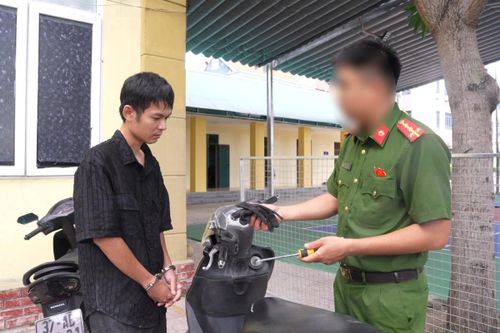 Tang vật mà đối tượng Nguyễn Thọ Hùng sử dụng để gây án.
