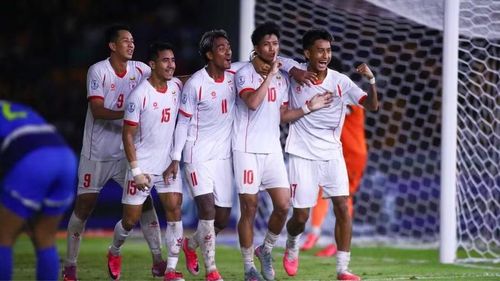 Các cầu thủ Myanmar chia vui trong trận hạ Philippines 4-1, kết quả đưa họ trở lại cuộc đua giành vé bán kết bảng B ASEAN Cup 2026. Ảnh: ASEAN United FC.